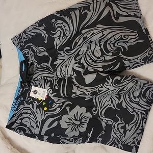 NWT mens board/swim shorts!